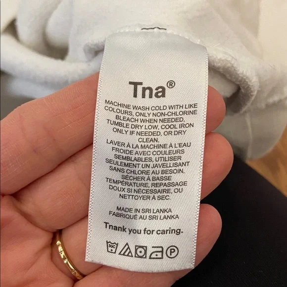 ARITZIA TNA extra fleece sweatshirt with pockets - size 2 - flaws - Picture 6 of 10